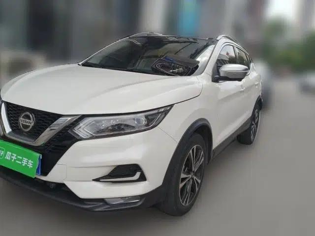 Nissan Qashqai 2021 2.0L CVT Luxury Navigation Edition