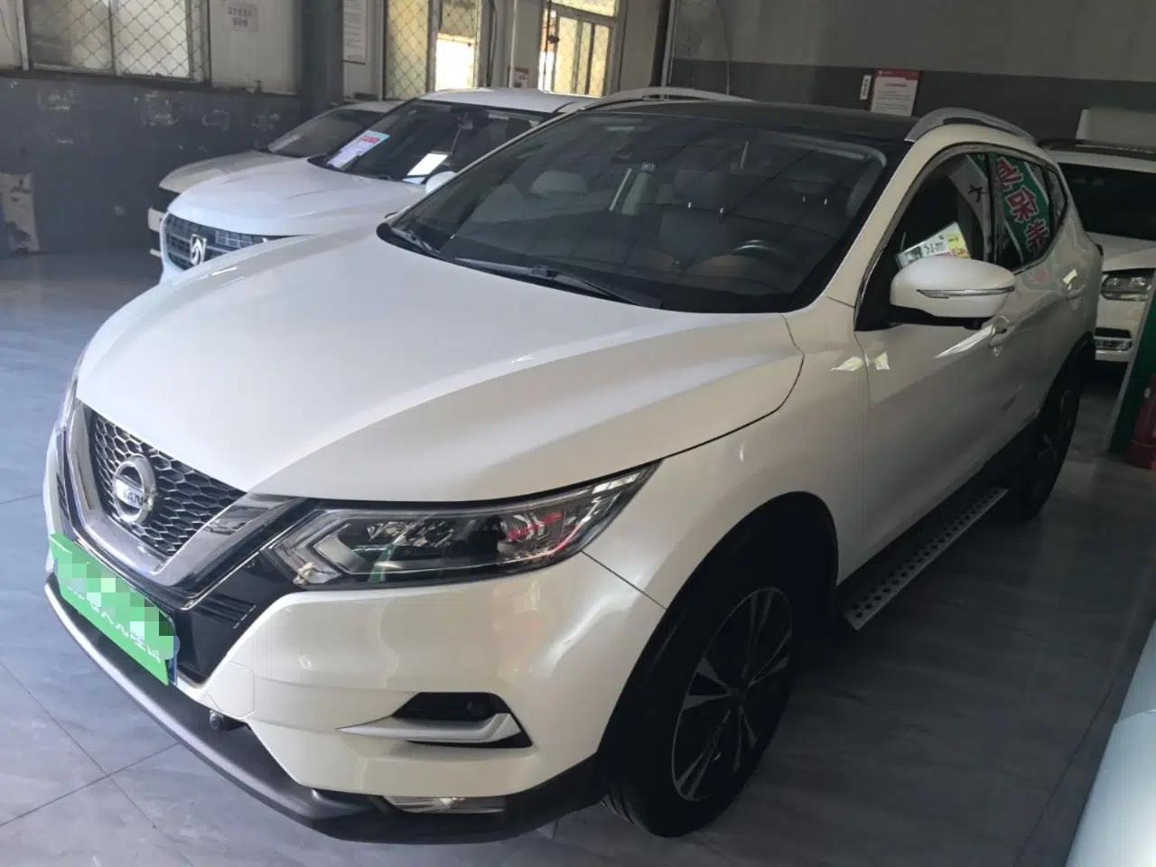 Nissan Qashqai 2021 2.0L CVT Luxury Edition — миниатюра 1
