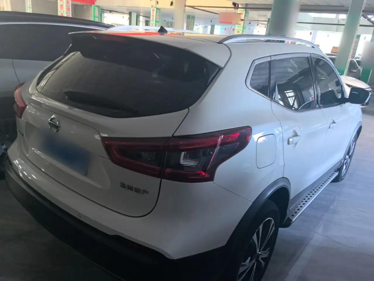 Nissan Qashqai 2021 2.0L CVT Luxury Edition — миниатюра 6