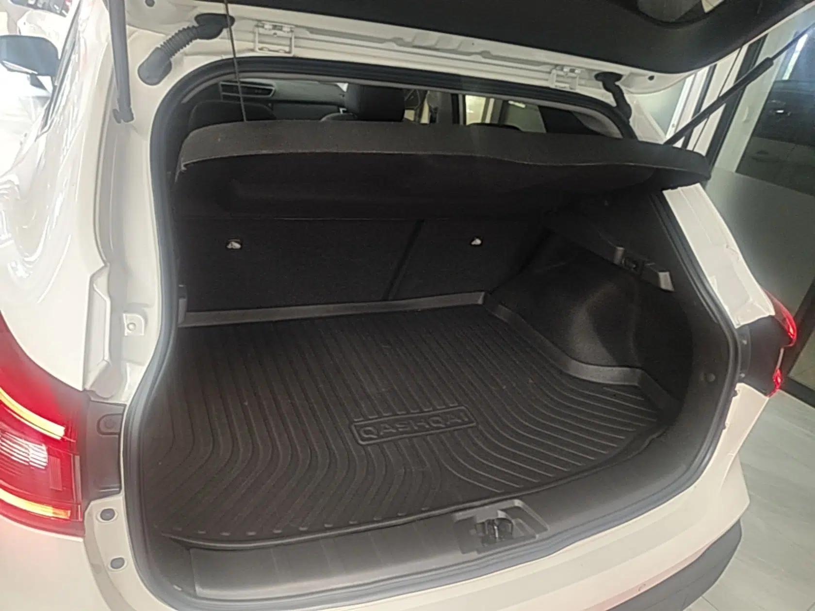 Nissan Qashqai 2022 2.0L CVT XV Premier Luxury Edition — миниатюра 27