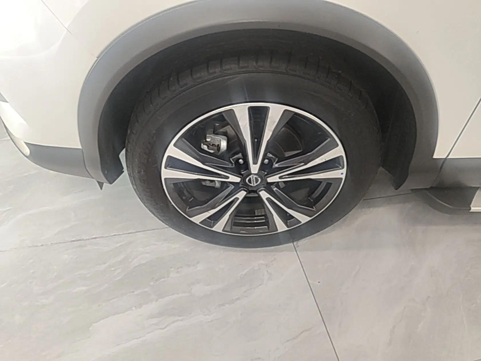 Nissan Qashqai 2022 2.0L CVT XV Premier Luxury Edition — миниатюра 10