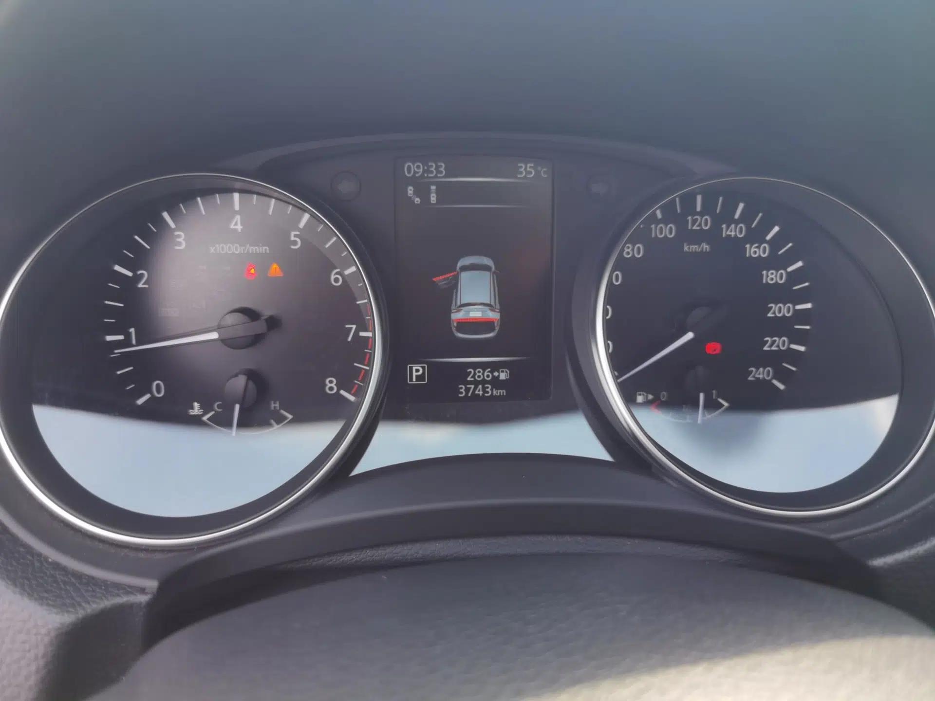 Nissan Qashqai 2022 2.0L CVT XV Premier Luxury Edition — миниатюра 11