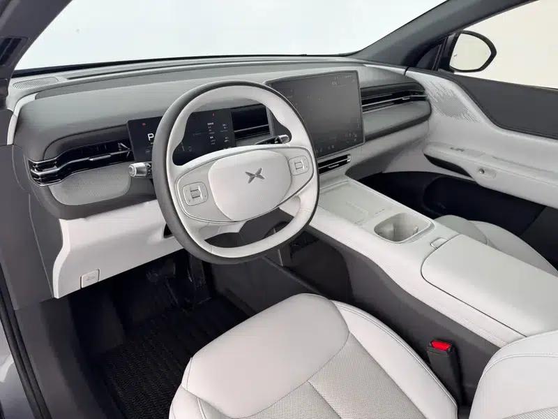 XPeng G6 2025 Pure Electric 625 Long Range Max Technology Edition — миниатюра 12