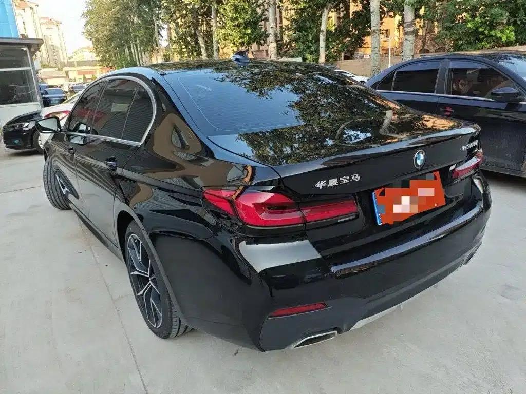 2023 BMW 5 Series 530Li Luxury M Sport Package — миниатюра 3
