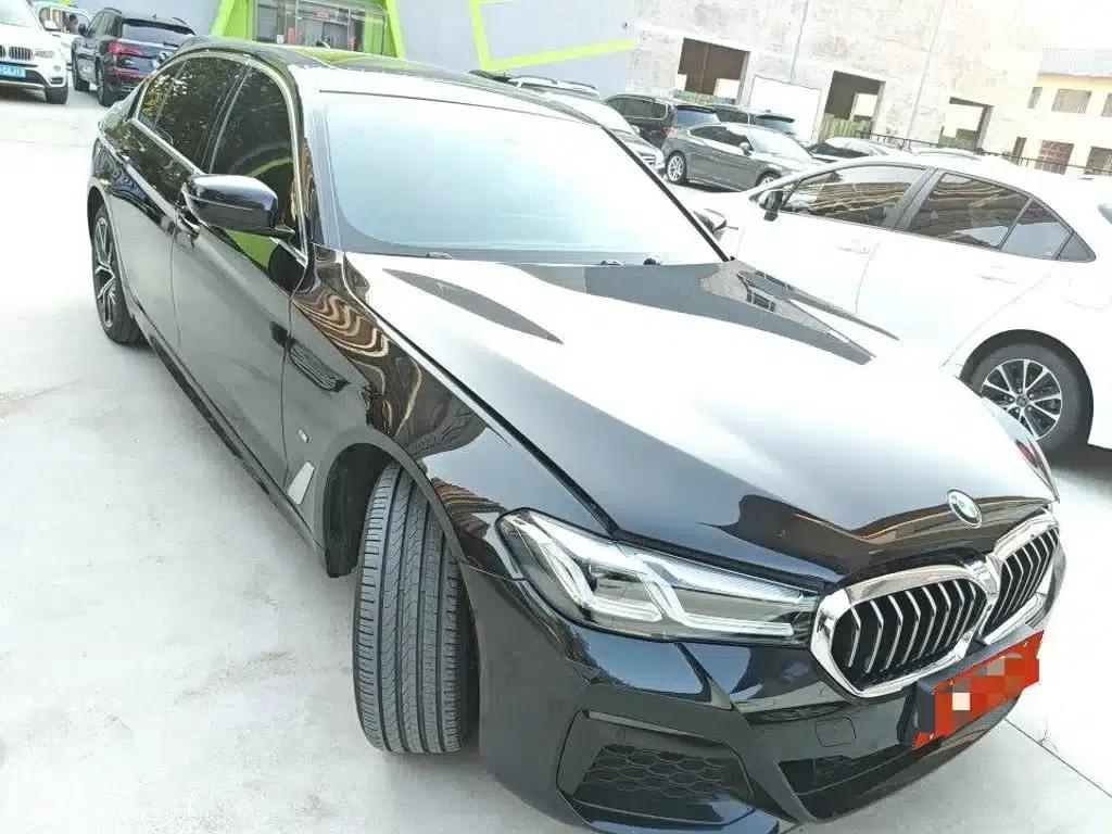 2023 BMW 5 Series 530Li Luxury M Sport Package — миниатюра 4