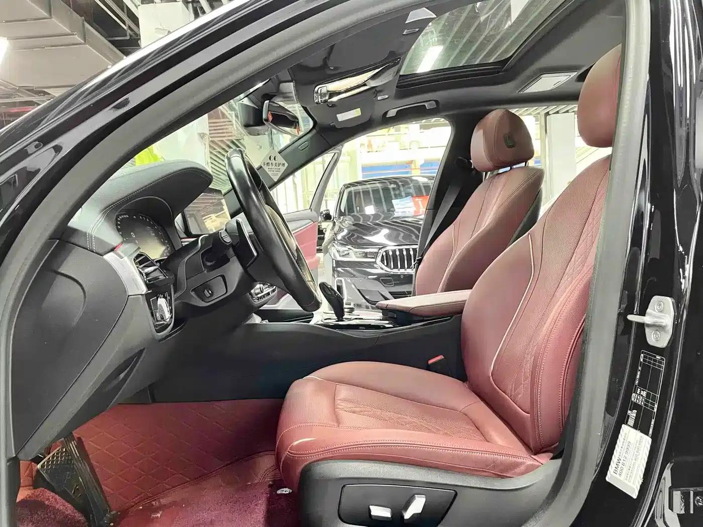 2021 BMW 5 Series 530Li Leading Edition M Sport Package — миниатюра 8