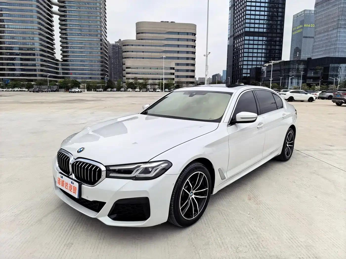 2022 BMW 5 Series Facelift 525Li M Sport Package — миниатюра 1