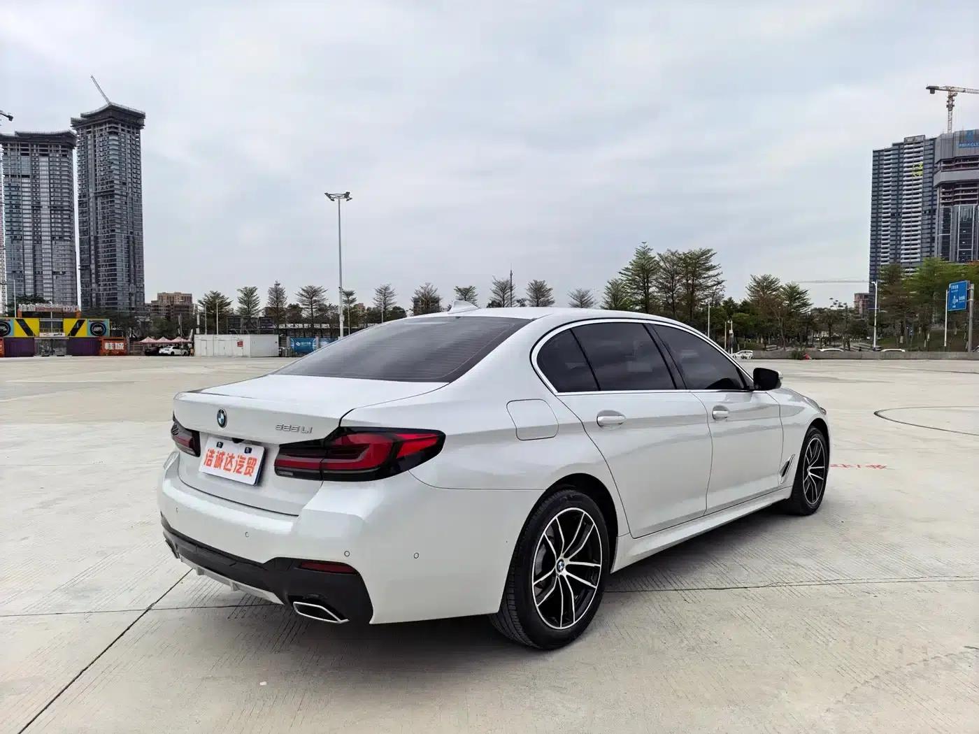2022 BMW 5 Series Facelift 525Li M Sport Package — миниатюра 14