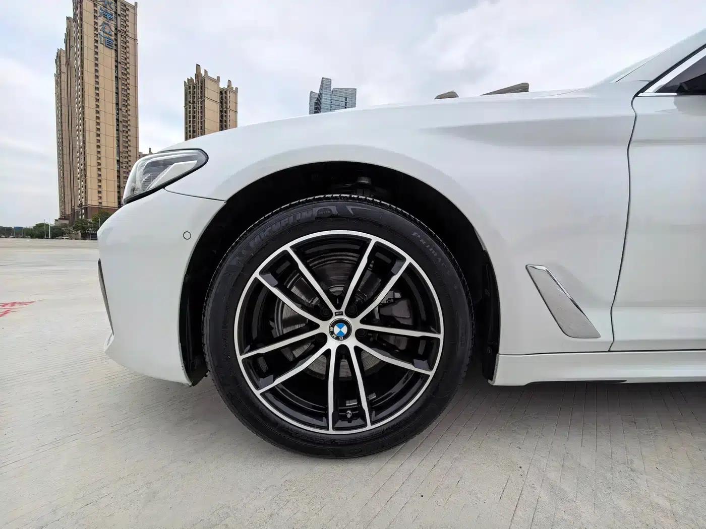 2022 BMW 5 Series Facelift 525Li M Sport Package — миниатюра 4