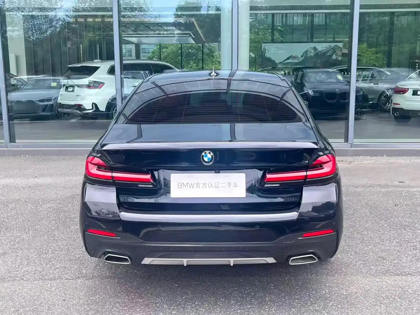 2023 BMW 5 Series 530Li Leading Edition M Sport Package — миниатюра 3