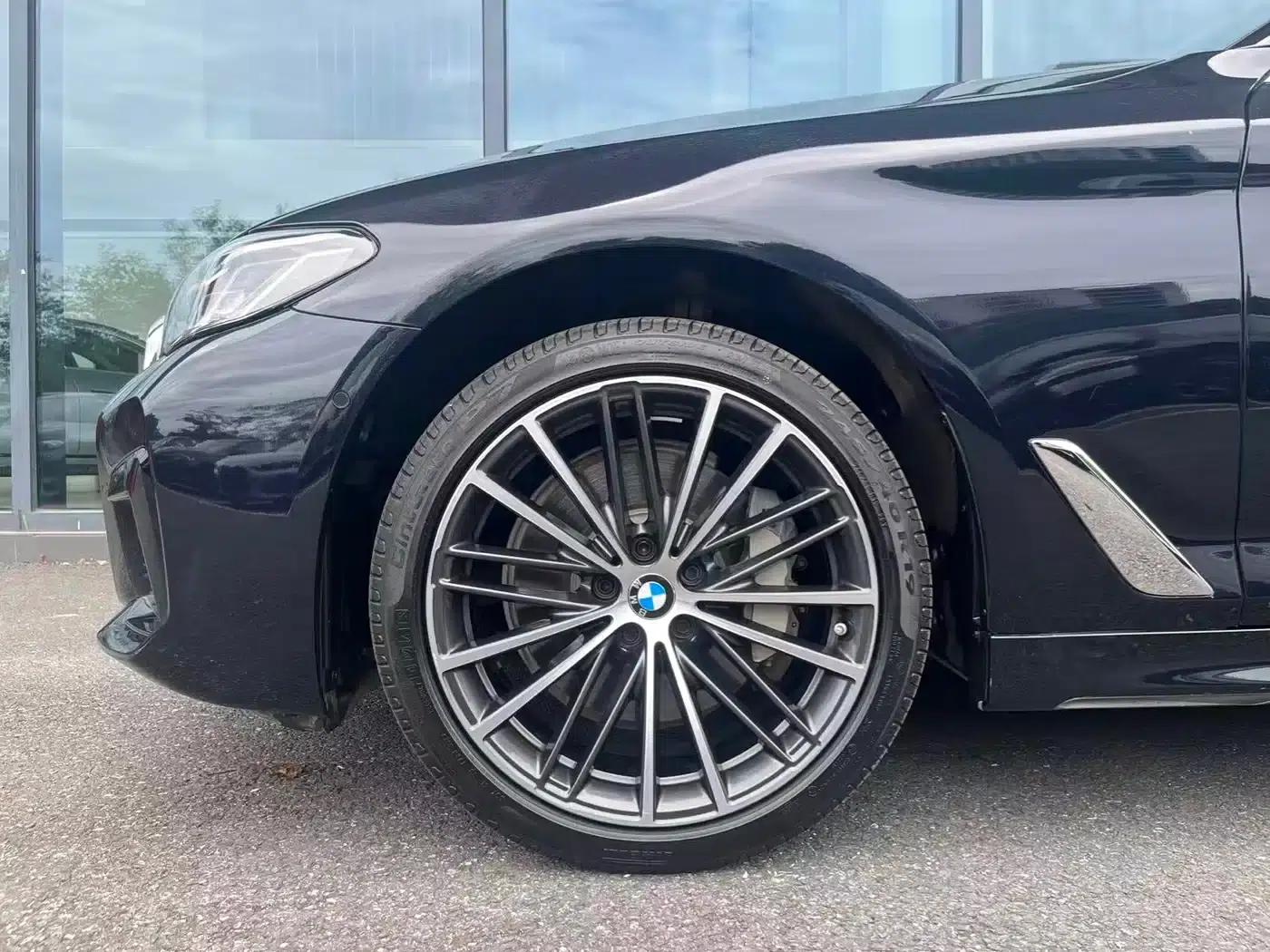 2023 BMW 5 Series 530Li Leading Edition M Sport Package — миниатюра 6