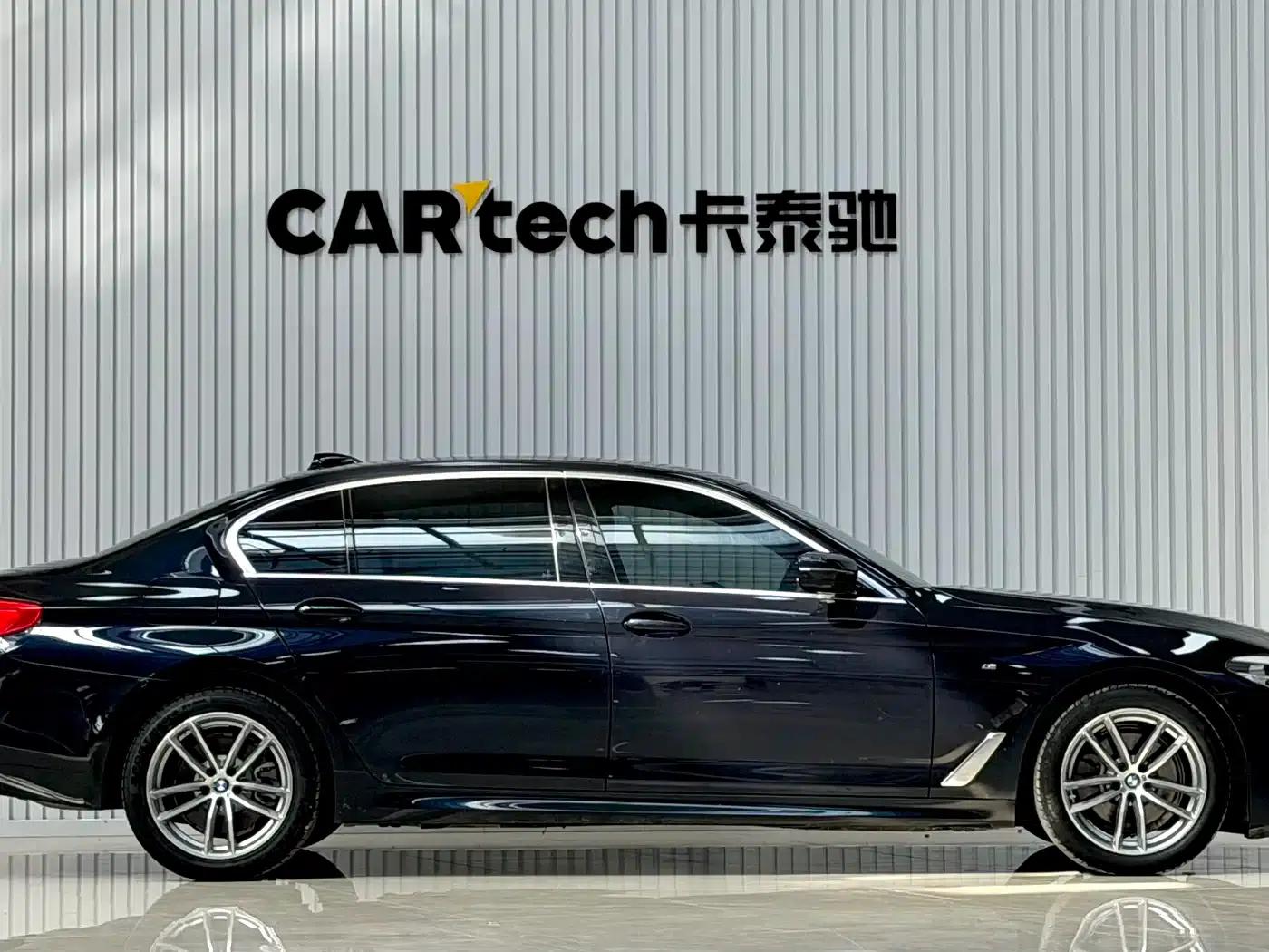 2020 BMW 5 Series 525Li M Sport Package — миниатюра 4