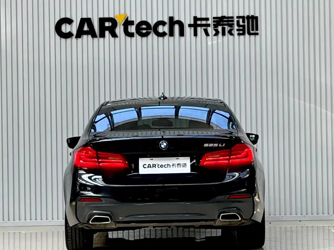 2020 BMW 5 Series 525Li M Sport Package — миниатюра 9