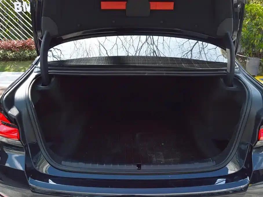 BMW 5 Series 2022 Facelift II 525Li M Sport Package — миниатюра 14