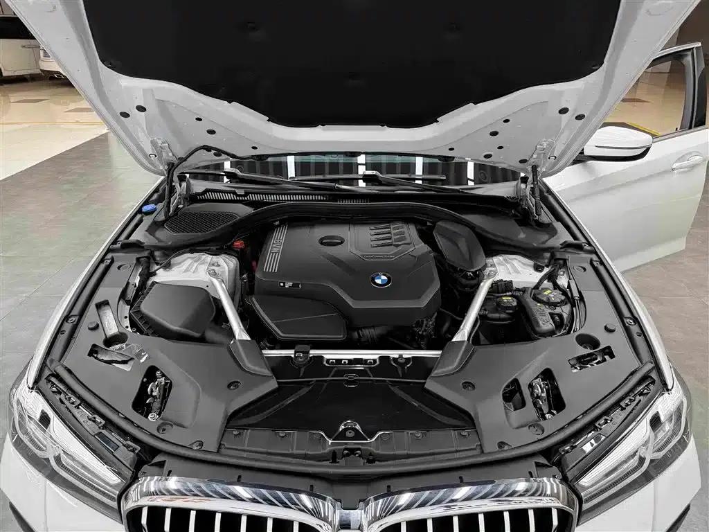 2023 BMW 5 Series 530Li Leading Edition M Sport Package — миниатюра 18