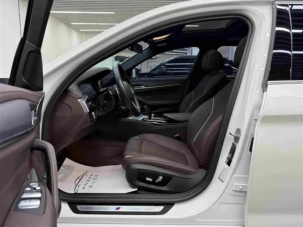2023 BMW 5 Series 530Li Leading Edition M Sport Package — миниатюра 6