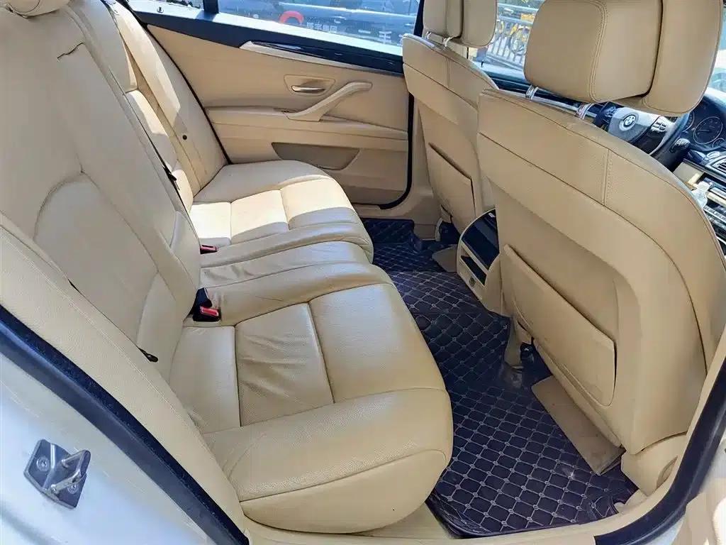 BMW 5 Series 2011 523Li Leading Edition — миниатюра 11