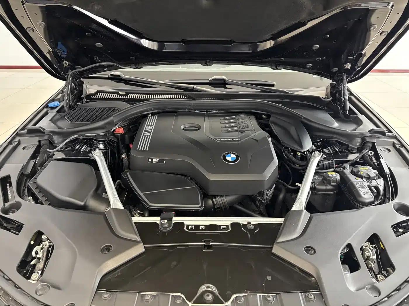 BMW 5 Series 2022 Facelift 3 530Li Luxury M Sport Package — миниатюра 22