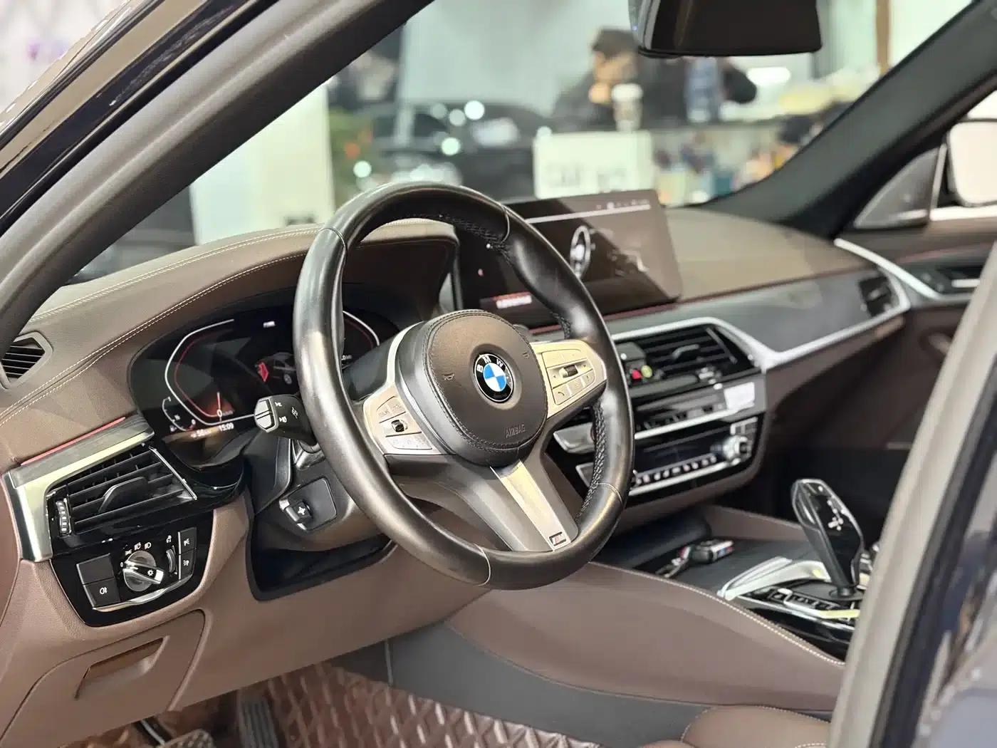 BMW 5 Series 2022 Facelift 3 530Li Luxury M Sport Package — миниатюра 9