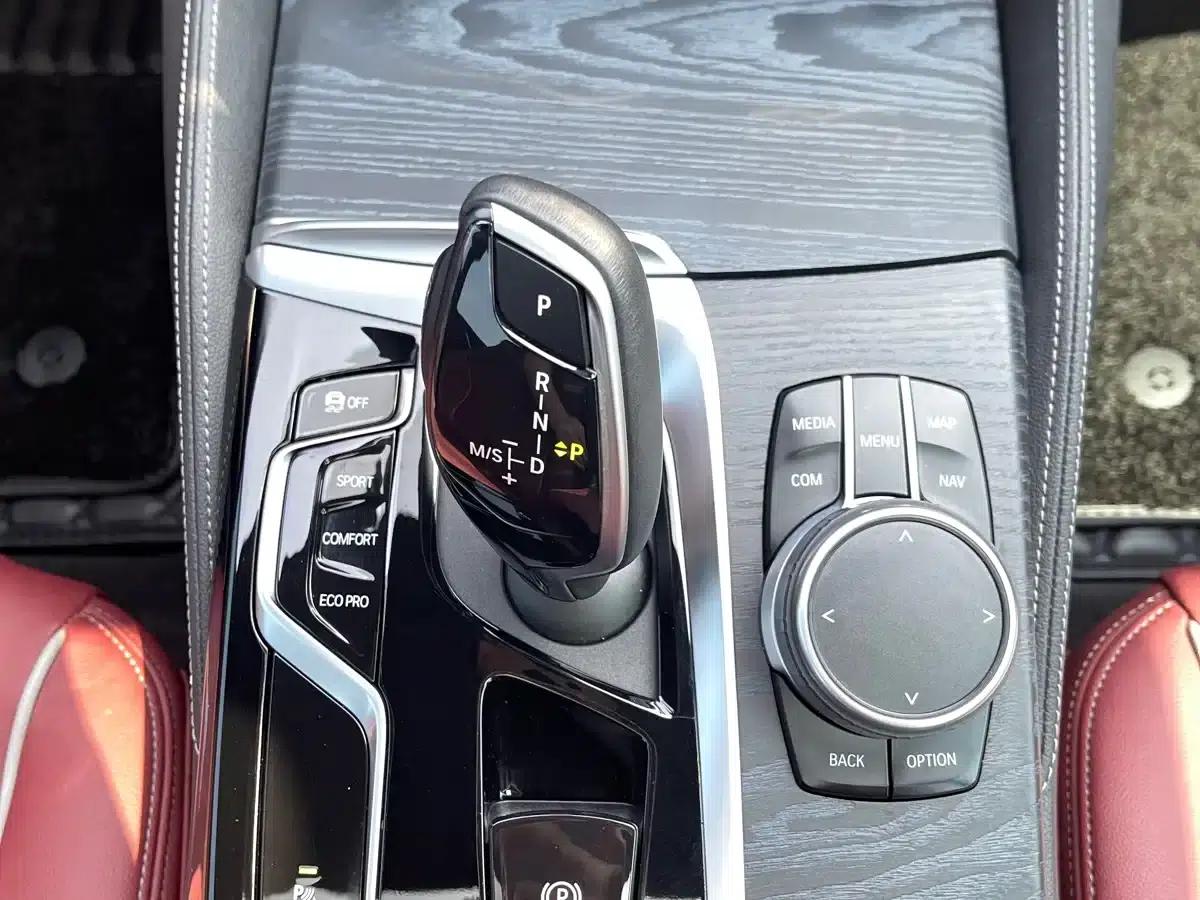 2021 BMW 5 Series Facelift 530Li xDrive M Sport Package — миниатюра 11
