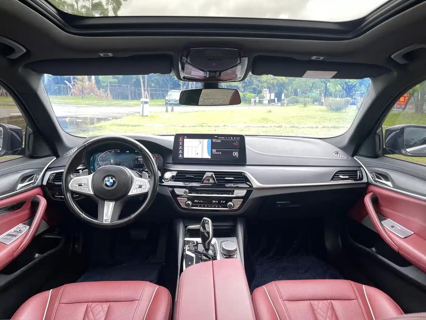 2023 BMW 5 Series 530Li Leading Edition M Sport Package — миниатюра 17