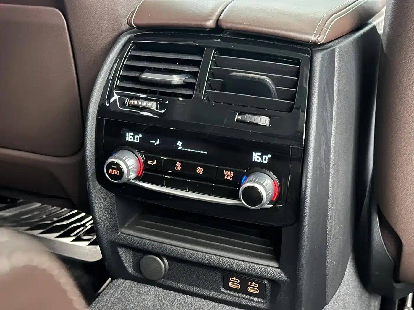 BMW 5 Series 2020 530Li Luxury Package — миниатюра 17