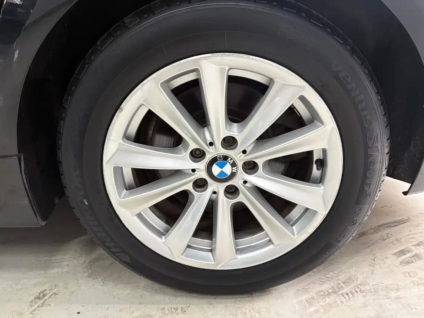 BMW 5 Series 2013 525Li Leading Edition — миниатюра 13