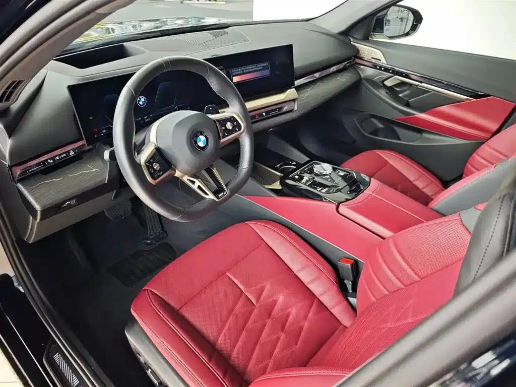 2024 BMW 5 Series 530Li Luxury M Sport Package — миниатюра 6