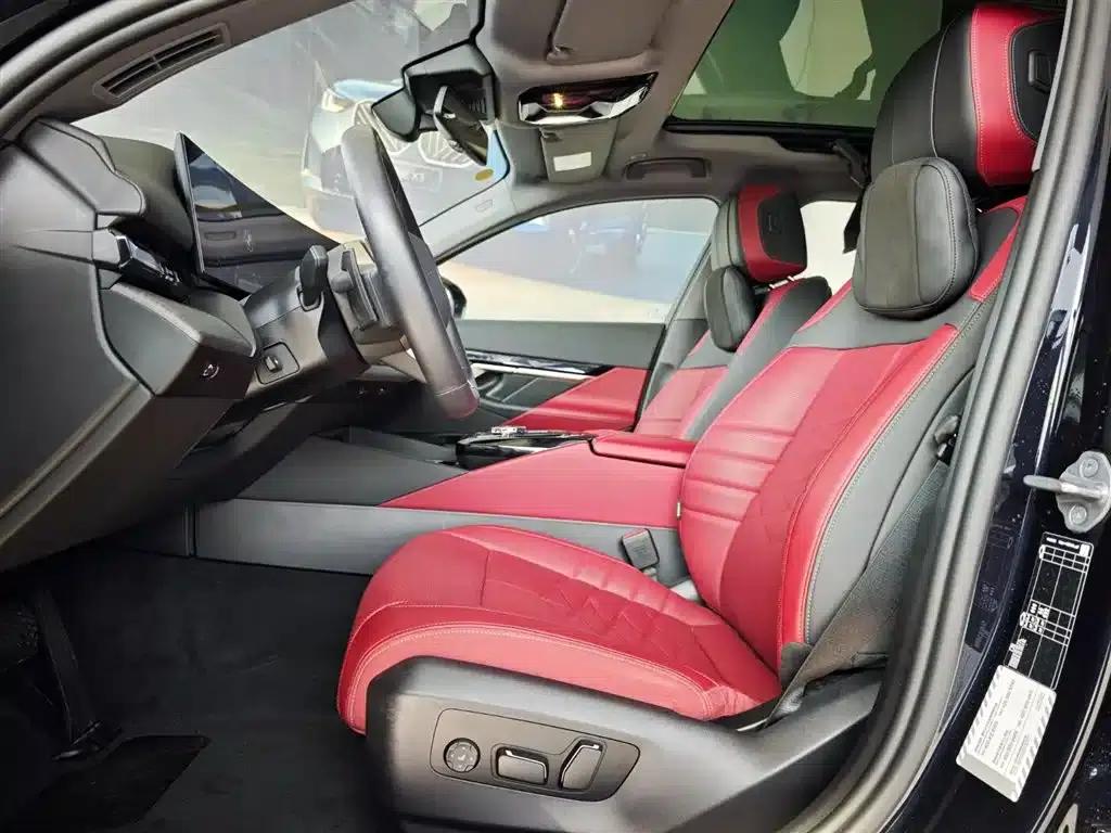 2024 BMW 5 Series 530Li Luxury M Sport Package — миниатюра 7