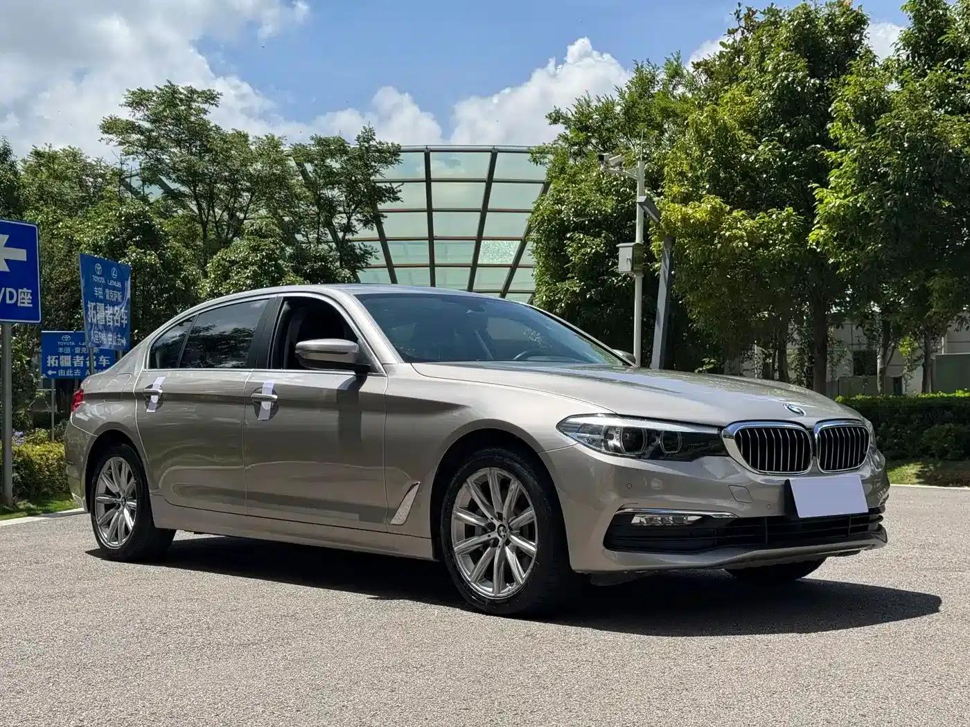 BMW 5 Series 2018 528Li Launch Special Edition — миниатюра 3