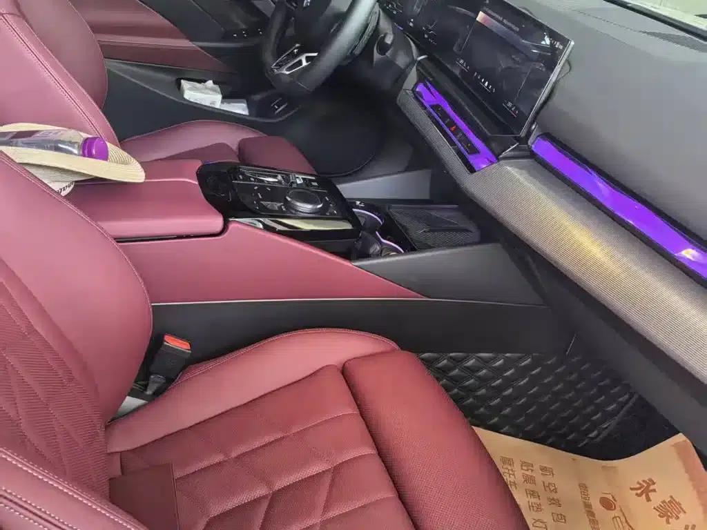 2024 BMW 5 Series Imported Model 530i Leading Edition M Sport Package — миниатюра 6