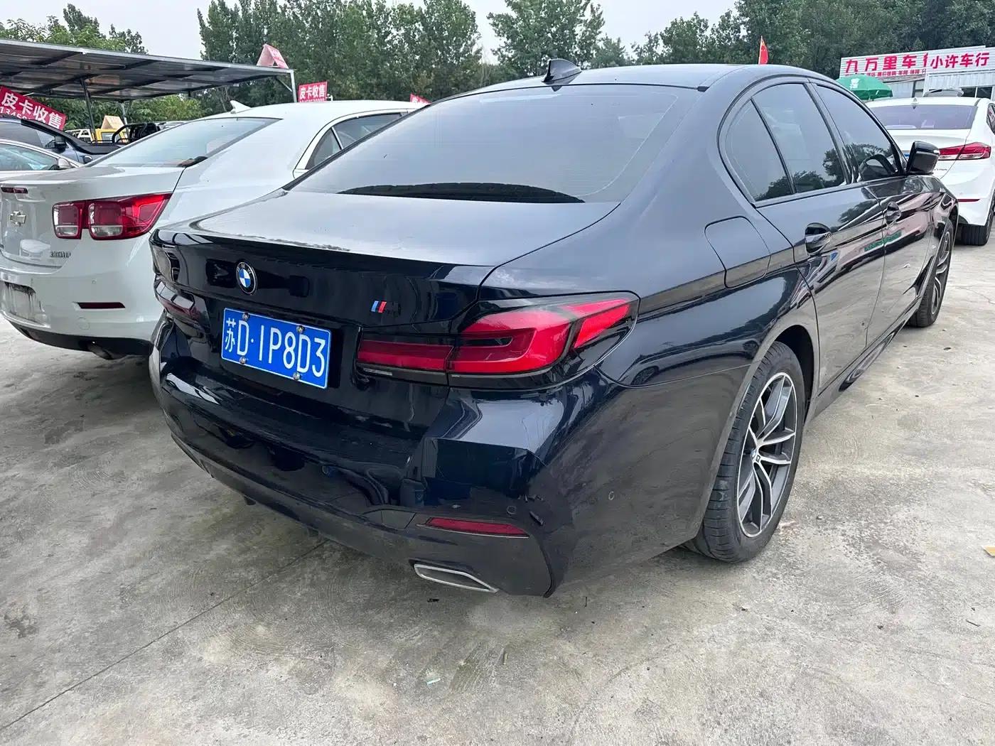 2021 BMW 5 Series Imported Model 525i M Sport Package — миниатюра 3