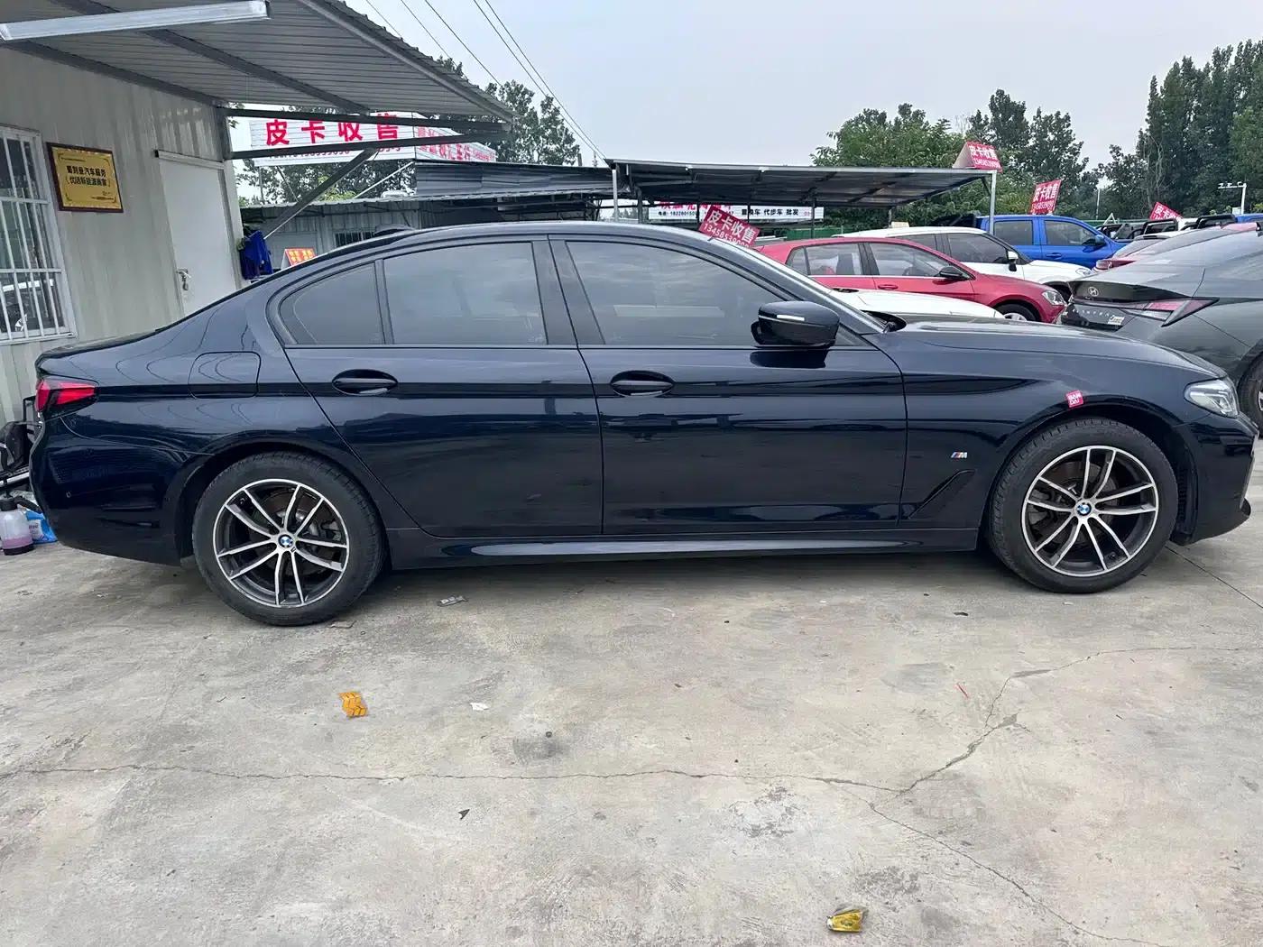 2021 BMW 5 Series Imported Model 525i M Sport Package — миниатюра 4