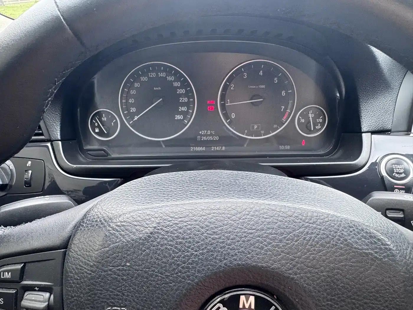 2014 BMW 5 Series Imported Model 520i Elegant Edition — миниатюра 18