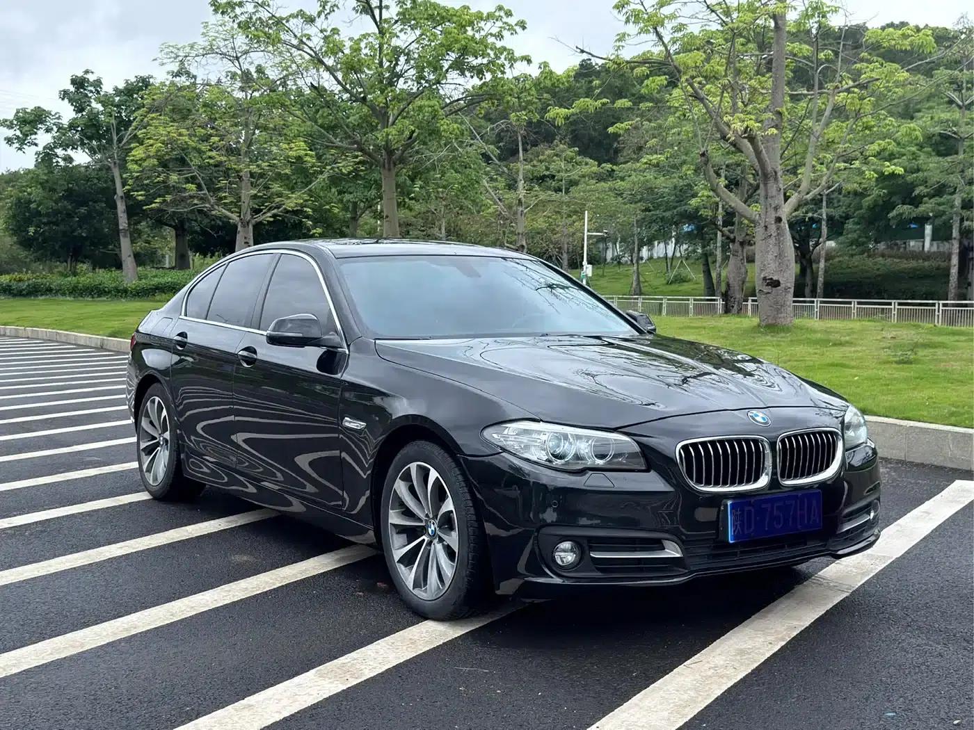 2014 BMW 5 Series Imported Model 520i Elegant Edition — миниатюра 3