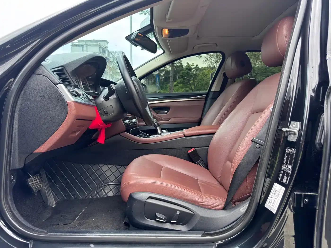 2014 BMW 5 Series Imported Model 520i Elegant Edition — миниатюра 7