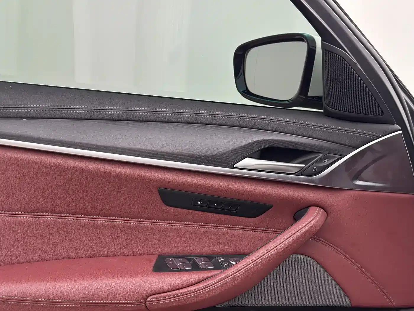 BMW 5 Series PHEV 2022 535Le M Sport Package — миниатюра 12