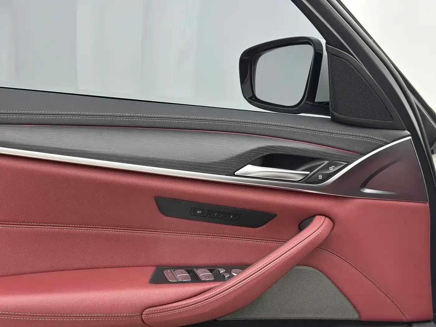 BMW 5 Series PHEV 2022 Facelift 535Le M Sport Package — миниатюра 3