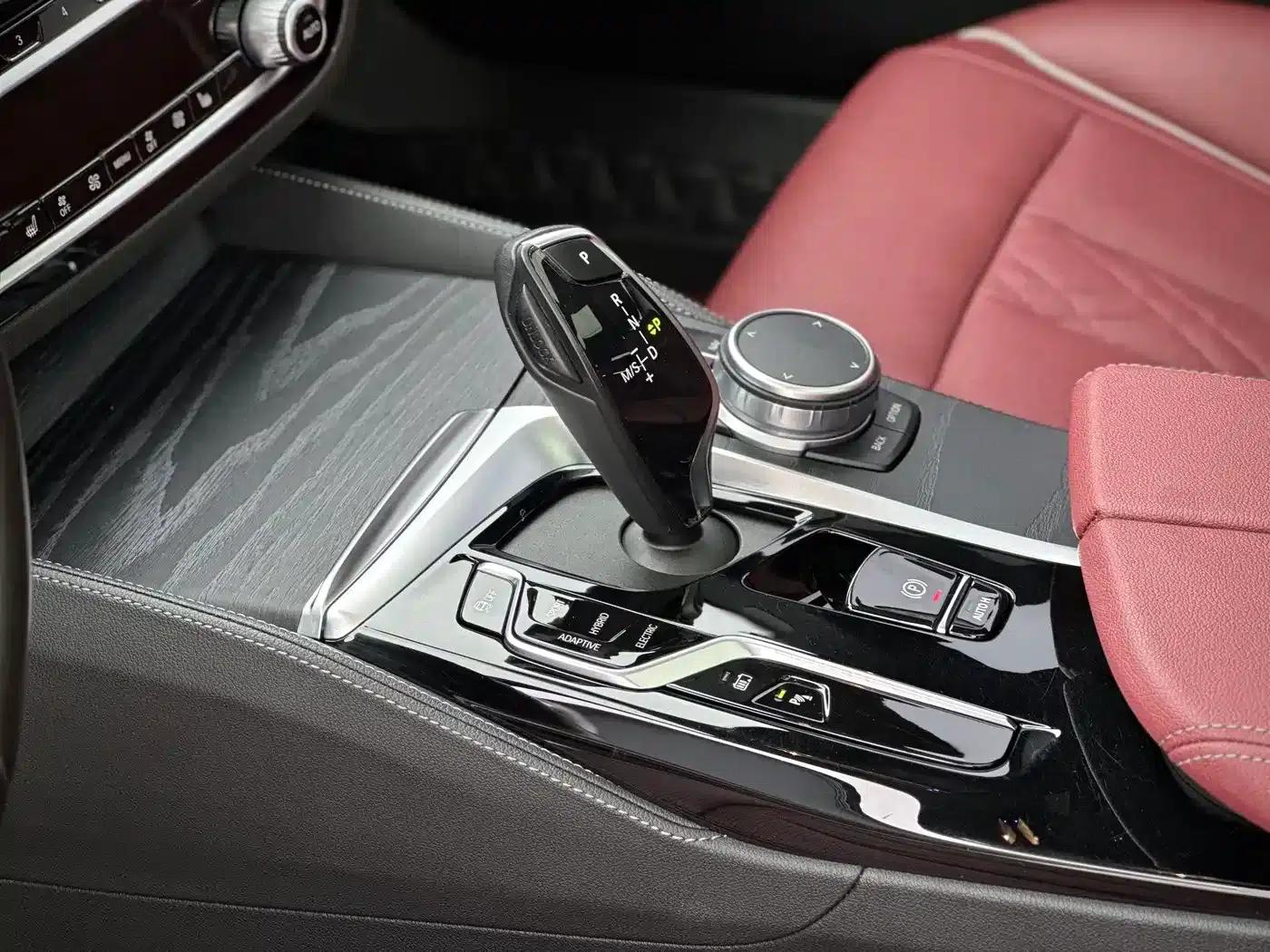 BMW 5 Series PHEV 2022 Facelift 535Le M Sport Package — миниатюра 5