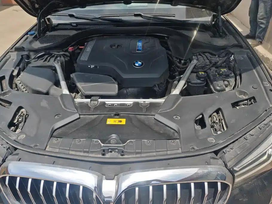 BMW 5 Series PHEV 2022 Facelift 535Le M Sport Package — миниатюра 10