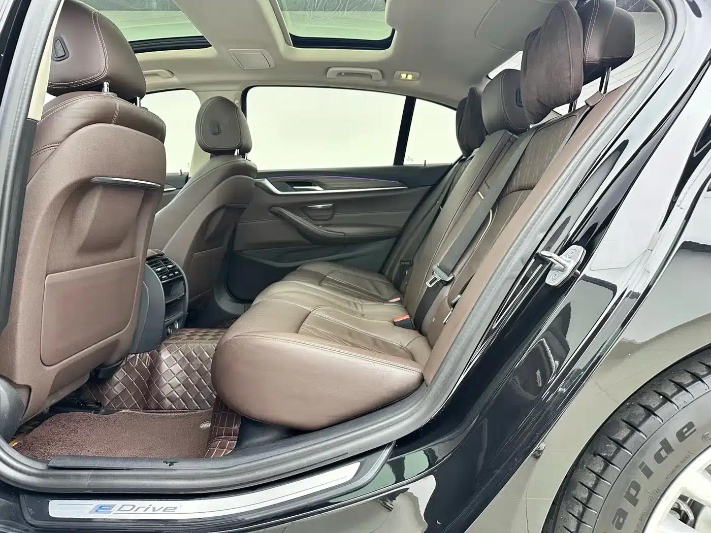 BMW 5 Series PHEV 2019 Facelift 530Le Luxury Package — миниатюра 7