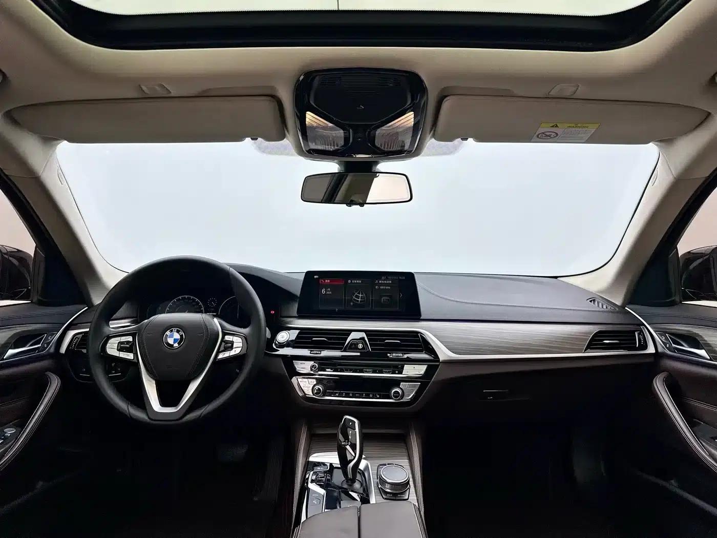 BMW 5 Series PHEV 2019 Facelift 530Le Luxury Package — миниатюра 8