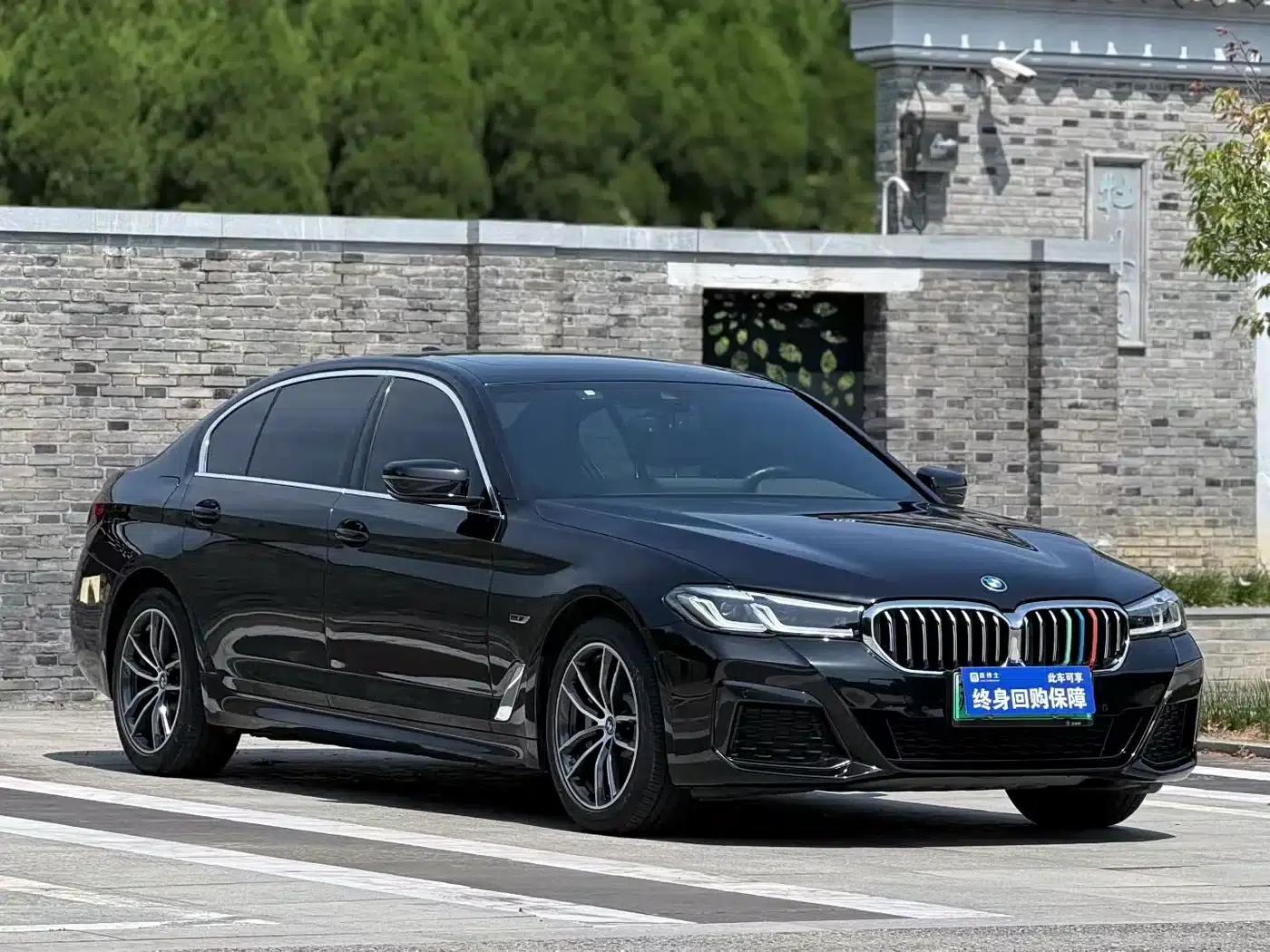 BMW 5 Series PHEV 2022 535Le M Sport Package — миниатюра 2
