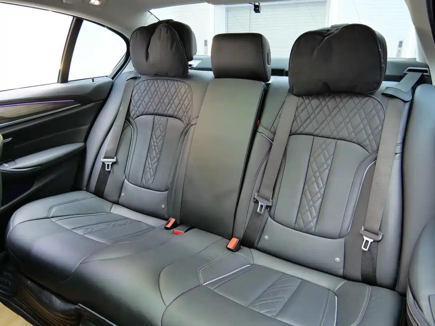 BMW 5 Series PHEV 2019 530Le Luxury Package — миниатюра 10