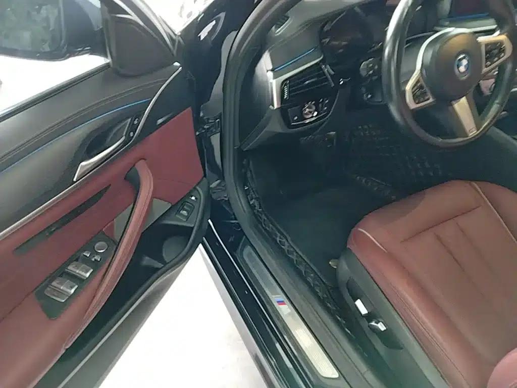 BMW 5 Series PHEV 2022 Facelift 535Le M Sport Package — миниатюра 16