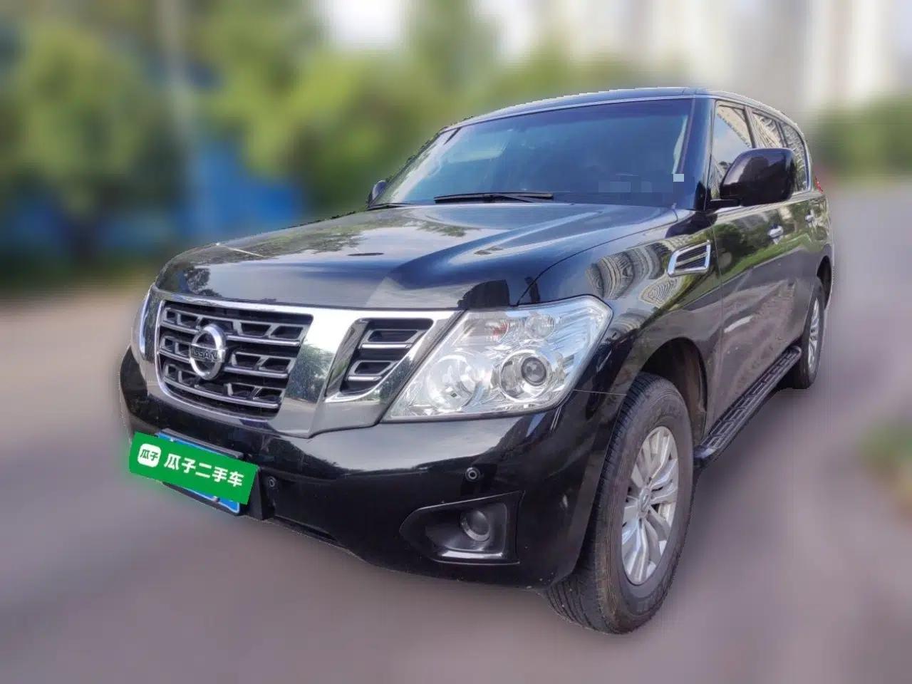 Nissan Patrol Automatic transmission, gasoline, 4.0-liter displacement, four-wheel drive, seven seats — миниатюра 1