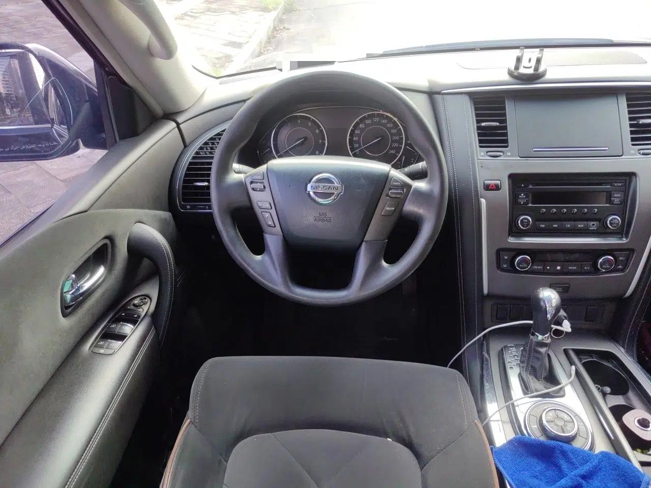 Nissan Patrol Automatic transmission, gasoline, 4.0-liter displacement, four-wheel drive, seven seats — миниатюра 10
