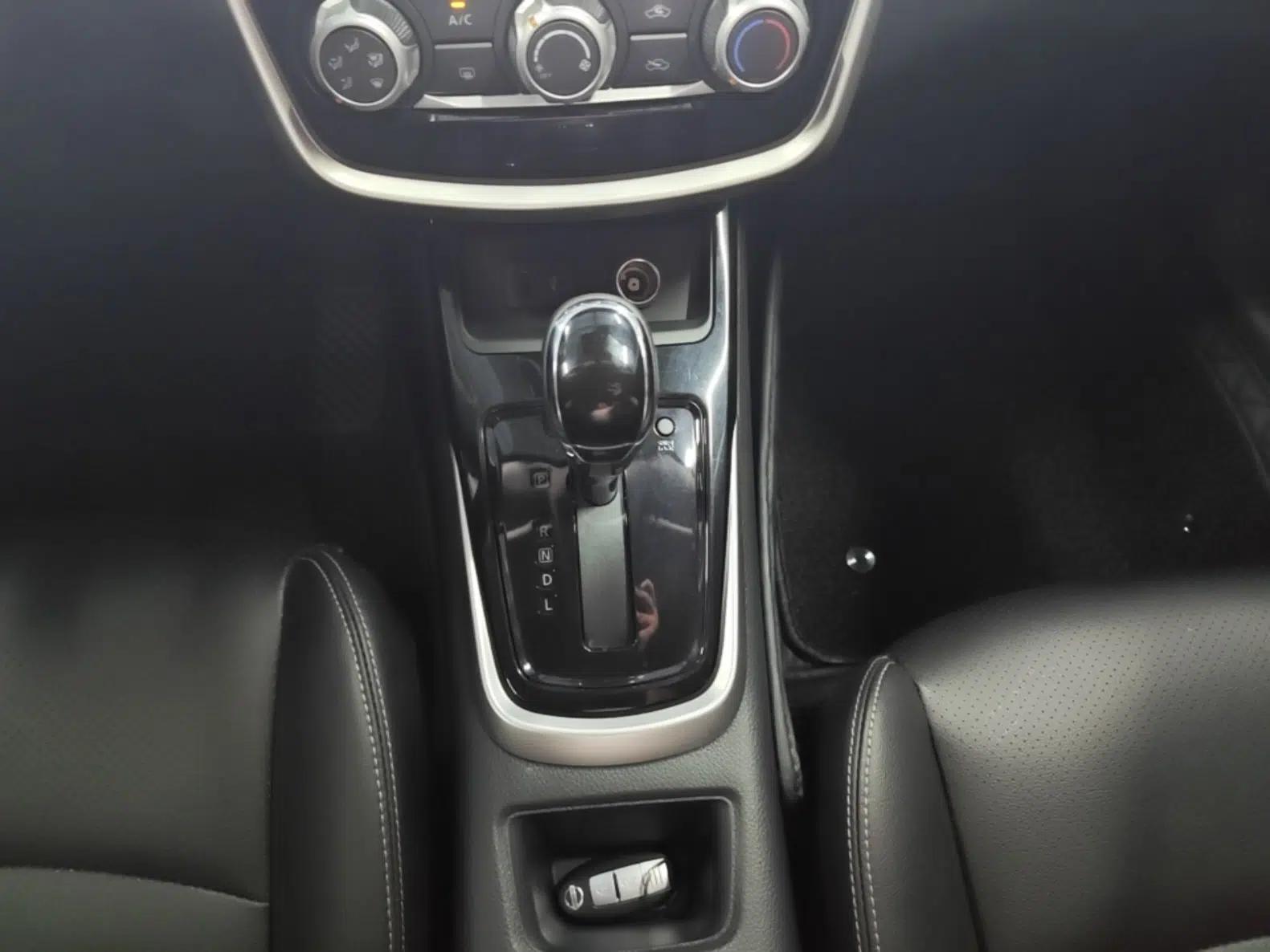Nissan Tiida 2021 1.6L CVT Smart Drive Edition — миниатюра 25