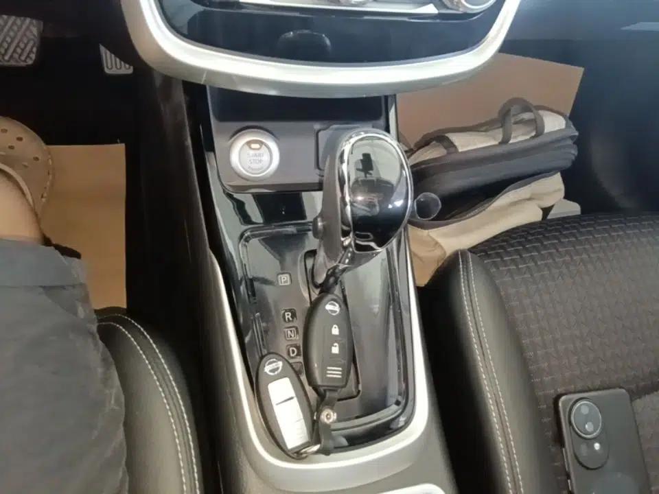 Nissan Tiida 2016 1.6L CVT Smart Drive Edition — миниатюра 16
