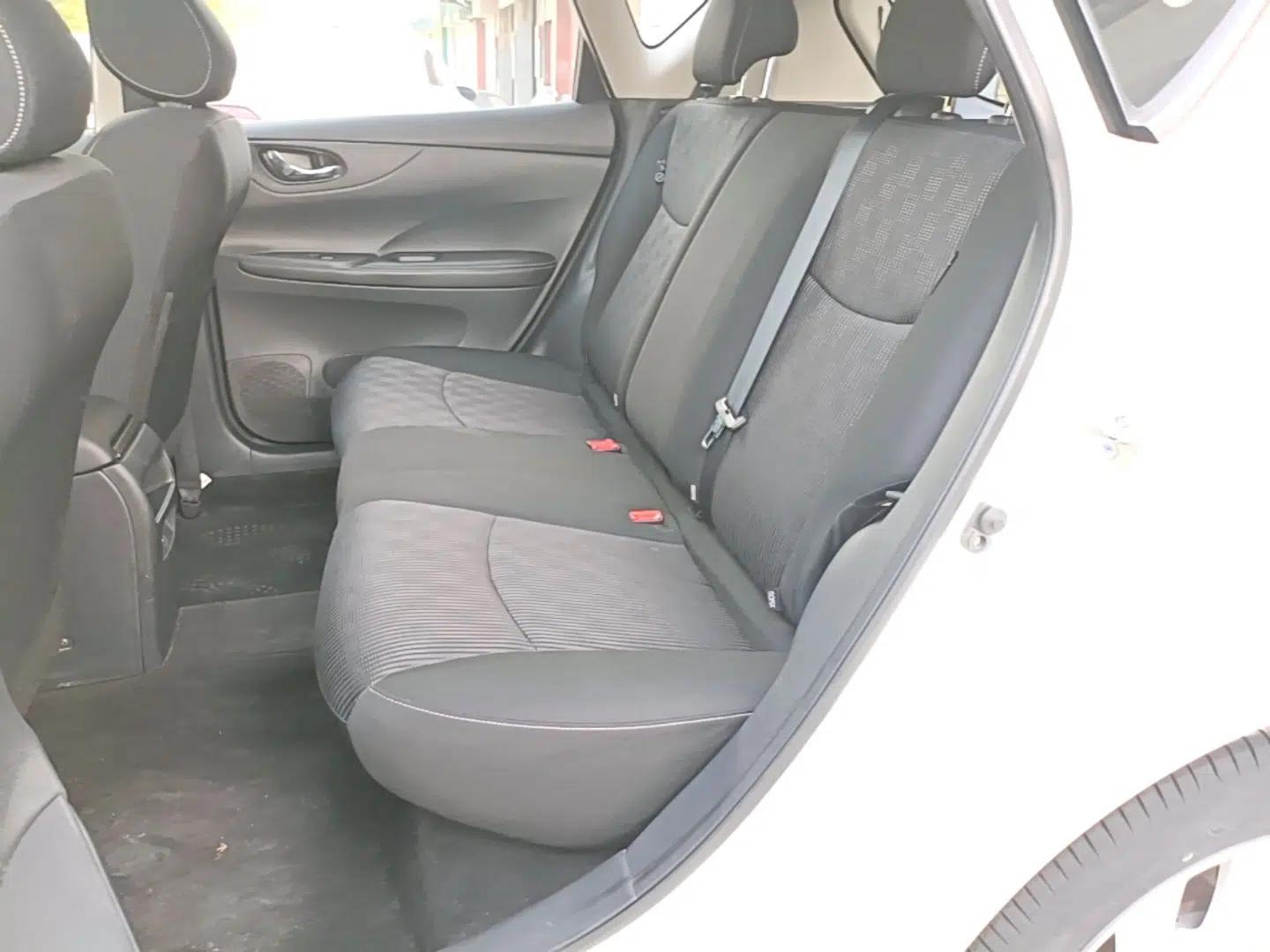 Nissan Tiida 2021 1.6L CVT Cool Edition — миниатюра 20